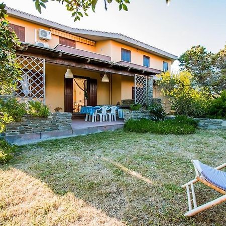 Appartement L' Elicriso, A Pochi Passi Dal Mare Con Giardino Privato - The Elicriso, A Few Meters From The Sea, With Private Garden à Stintino Extérieur photo
